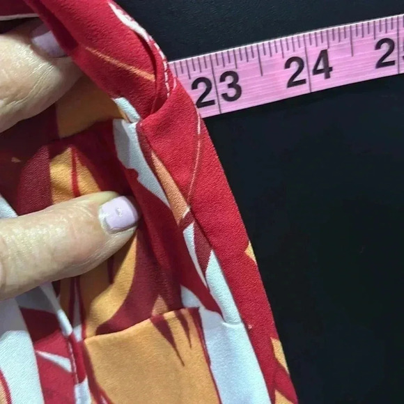 Liz Claiborne cold shoulder lightweight scoop ruffle neckline & sleeve top XL - Picture 9 of 11